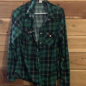 Laurie belles Plaid Size L